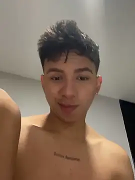 Leonarrrd 01 online show from 25, 1, 2025