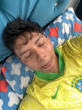 Leonarrrd 01 online show from 5, 3, 2025