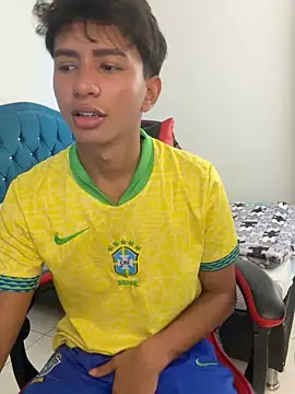 Snapshot of Leonarrrd_01 chatting on 15, 3, 2026 Leonarrrd 01 online show from 15, 3, 2026