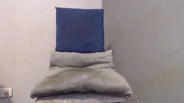 Snapshot of Amazing12inch chatting on 8, 3, 2026 Amazing12inch online show from 8, 3, 2026