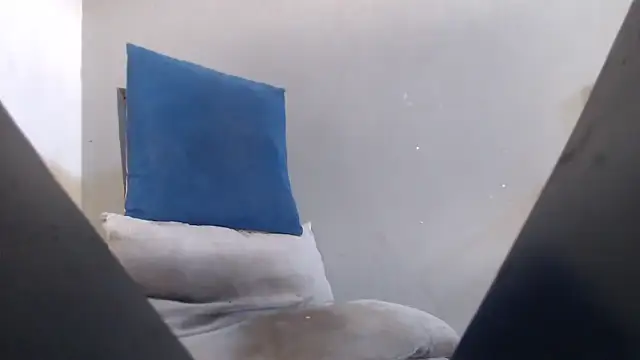 Snapshot of Amazing12inch chatting on 2, 4, 2026 Amazing12inch online show from 2, 4, 2026