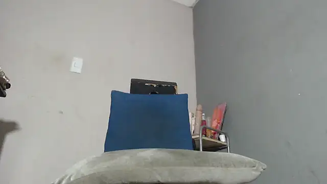 Snapshot of Amazing12inch chatting on 21, 4, 2026 Amazing12inch online show from 21, 4, 2026