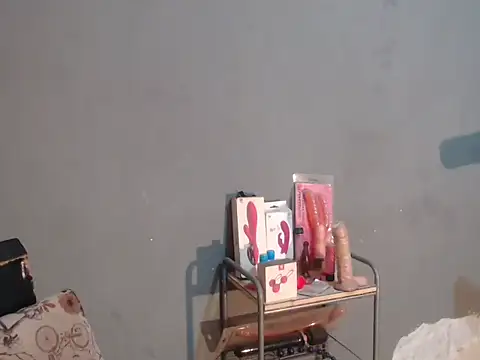 Snapshot of Amazing12inch chatting on 10, 5, 2026 Amazing12inch online show from 10, 5, 2026