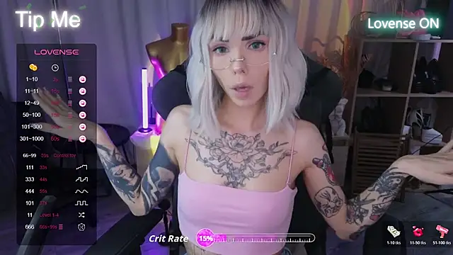 Snapshot of Kerry_Kirk chatting on 17, 10, 2025 Kerry Kirk online show from 17, 10, 2025