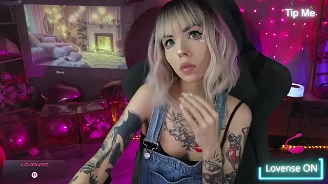 Snapshot of Kerry_Kirk chatting on 10, 2, 2026 Kerry Kirk online show from 10, 2, 2026