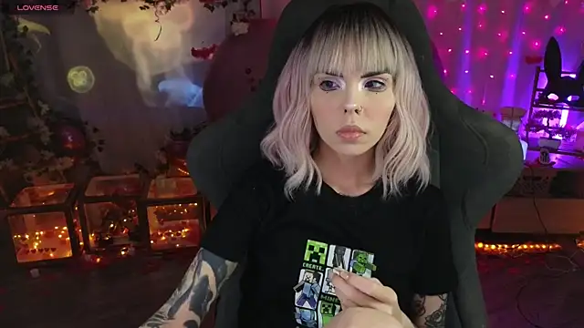 Snapshot of Kerry_Kirk chatting on 26, 2, 2026 Kerry Kirk online show from 26, 2, 2026