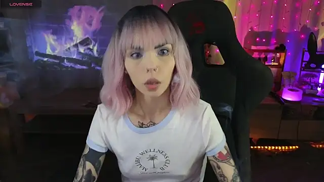 Snapshot of Kerry_Kirk chatting on 26, 3, 2026 Kerry Kirk online show from 26, 3, 2026