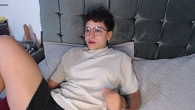 Snapshot of Antonella_Cruz02 chatting on 22, 4, 2026 Antonella Cruz02 online show from 22, 4, 2026