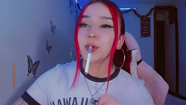 Snapshot of madisonx17 chatting on 6, 3, 2026 madisonx17 online show from 6, 3, 2026