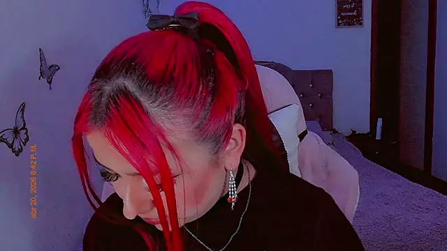 Snapshot of madisonx17 chatting on 21, 4, 2026 madisonx17 online show from 21, 4, 2026