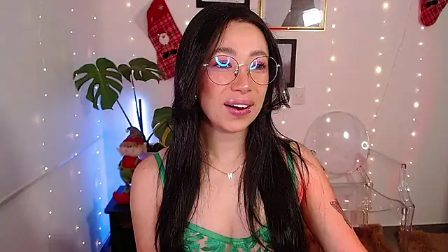 lilyy evanss online show from 13, 12, 2024