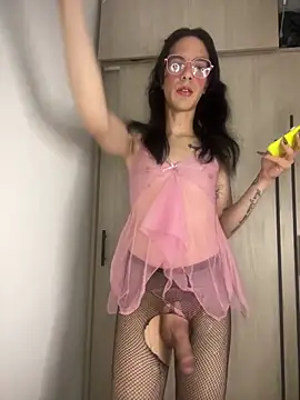 Snapshot of danielagh29 chatting on 18, 12, 2024 danielagh29 online show from 18, 12, 2024