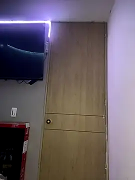 Snapshot of danielagh29 chatting on 15, 12, 2025 danielagh29 online show from 15, 12, 2025