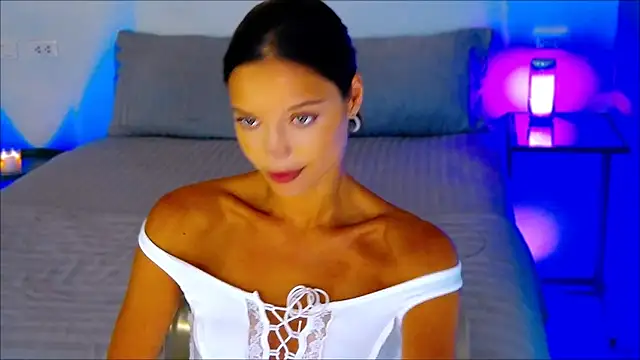 wow Mia online show from 7, 2, 2025