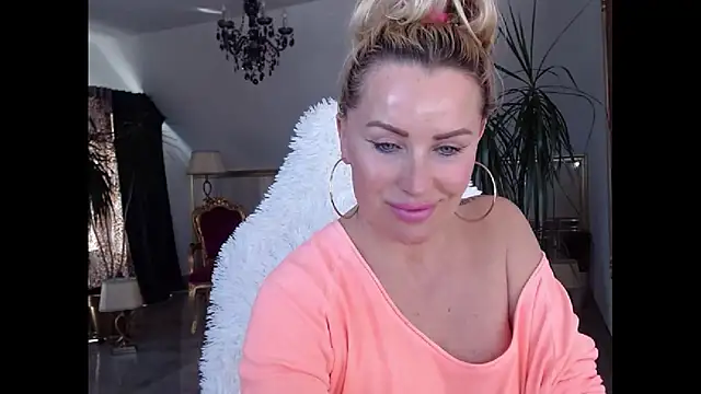 Snapshot of eyesangel22 chatting on 19, 3, 2025 eyesangel22 online show from 19, 3, 2025