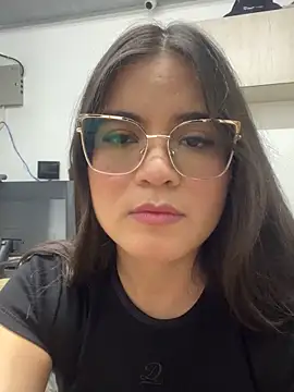 Snapshot of CamilaSofiia chatting on 16, 10, 2025 CamilaSofiia online show from 16, 10, 2025