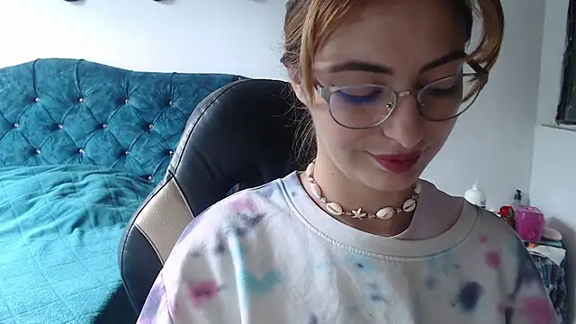 Snapshot of Kate_lorens9 chatting on 9, 4, 2026 Kate lorens9 online show from 9, 4, 2026