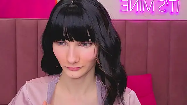 Snapshot of Lili_flowerr chatting on 4, 4, 2026 Lili flowerr online show from 4, 4, 2026