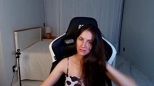 Snapshot of upssnowy chatting on 9, 3, 2026 upssnowy online show from 9, 3, 2026