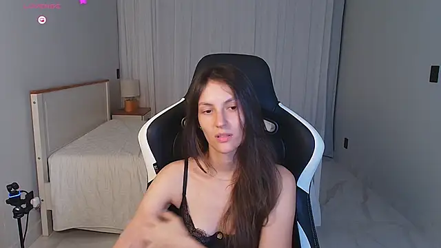 Snapshot of upssnowy chatting on 10, 4, 2026 upssnowy online show from 10, 4, 2026