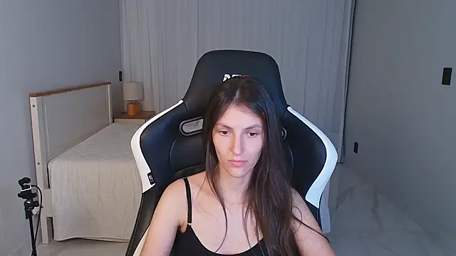 Snapshot of upssnowy chatting on 15, 4, 2026 upssnowy online show from 15, 4, 2026