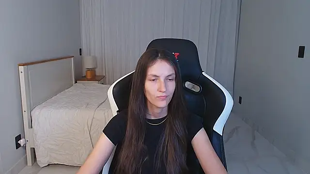 Snapshot of upssnowy chatting on 17, 4, 2026 upssnowy online show from 17, 4, 2026