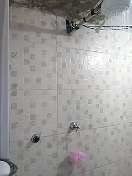 Snapshot of Julia_Pretinha chatting on 19, 4, 2026 Julia Pretinha online show from 19, 4, 2026