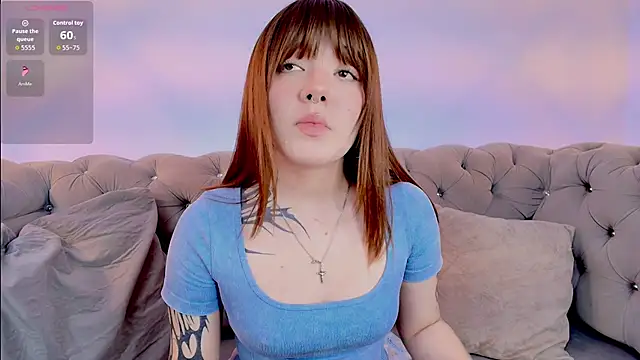 Fluffy Bubble21 online show from 10, 9, 2025