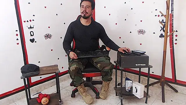 KalethBigDick online show from 15, 10, 2025