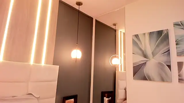 Miah gomez  online show from 11, 1, 2025