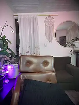 Snapshot of haiiley_more chatting on 4, 4, 2026 haiiley more online show from 4, 4, 2026
