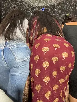 Snapshot of Miss__Malaika chatting on 17, 3, 2026 Miss Malaika online show from 17, 3, 2026