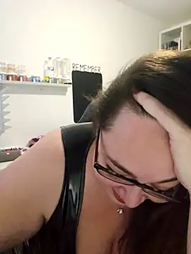 Snapshot of Sexy_Binxy chatting on 11, 2, 2026 Sexy Binxy online show from 11, 2, 2026