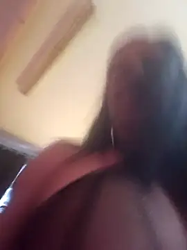 Luiza Hammer online show from 4, 3, 2025