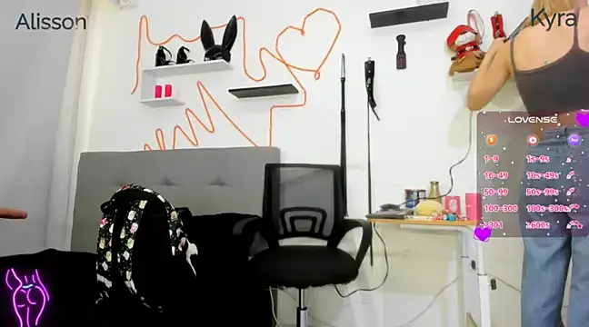 Snapshot of alissonandamy chatting on 8, 3, 2025 alissonandamy online show from 8, 3, 2025