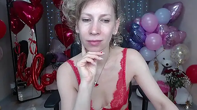 Snapshot of AdrianaSea chatting on 15, 2, 2025 AdrianaSea online show from 15, 2, 2025