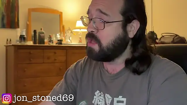 Snapshot of Seraph_De_La_Luna chatting on 24, 4, 2026 Seraph De La Luna online show from 24, 4, 2026