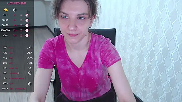 Snapshot of LisaHeart chatting on 30, 12, 2024 LisaHeart online show from 30, 12, 2024