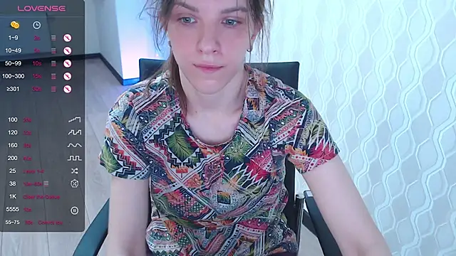 Snapshot of LisaHeart chatting on 23, 3, 2025 LisaHeart online show from 23, 3, 2025