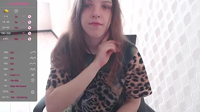 Snapshot of LisaHeart chatting on 11, 9, 2025 LisaHeart online show from 11, 9, 2025