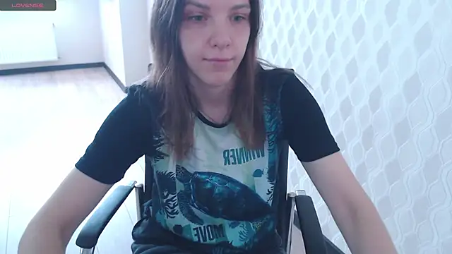 Snapshot of LisaHeart chatting on 29, 10, 2025 LisaHeart online show from 29, 10, 2025