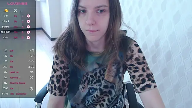 Snapshot of LisaHeart chatting on 19, 11, 2025 LisaHeart online show from 19, 11, 2025