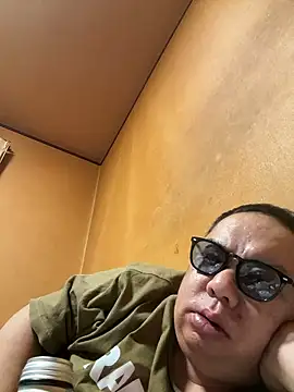 punk0805 online show from 11, 4, 2026