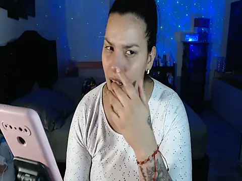 CarolinaRincon online show from 10, 11, 2025