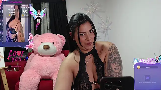 Snapshot of CarolinaRincon chatting on 10, 3, 2026 CarolinaRincon online show from 10, 3, 2026