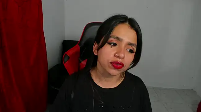 Snapshot of cory_rose chatting on 5, 2, 2025 cory rose online show from 5, 2, 2025