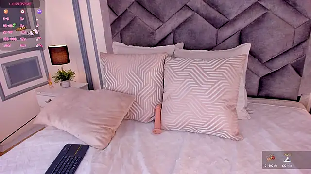 Snapshot of SamanthaClay chatting on 7, 1, 2025 SamanthaClay online show from 7, 1, 2025