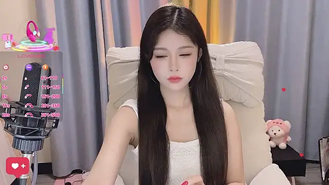 Snapshot of 7-Love chatting on 10, 4, 2026 7-Love online show from 10, 4, 2026