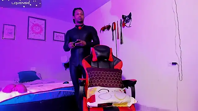 Snapshot of AlejoKhalifa_ chatting on 7, 10, 2025 AlejoKhalifa  online show from 7, 10, 2025