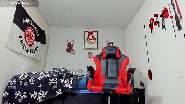 AlejoKhalifa  online show from 19, 12, 2025